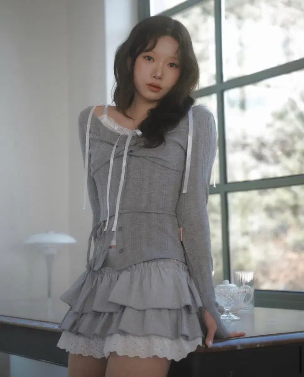 ニューアルリン ロージー ツイスト ボタン トップス リボン レース スリーブレス