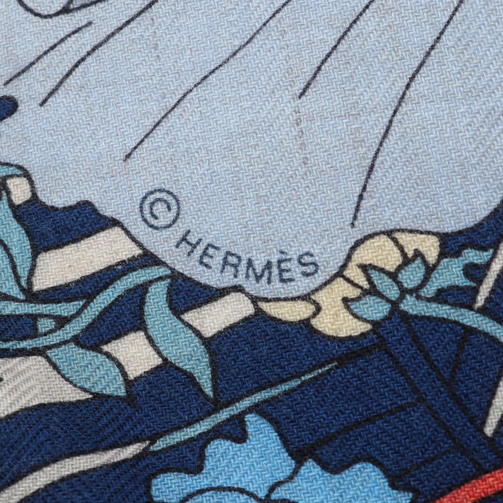 HERMES エルメス トライアングルジェアン ROBE LEGERE スカーフ