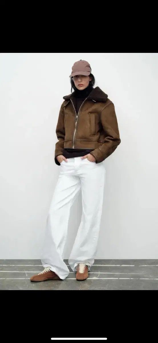 ザラ スウェード