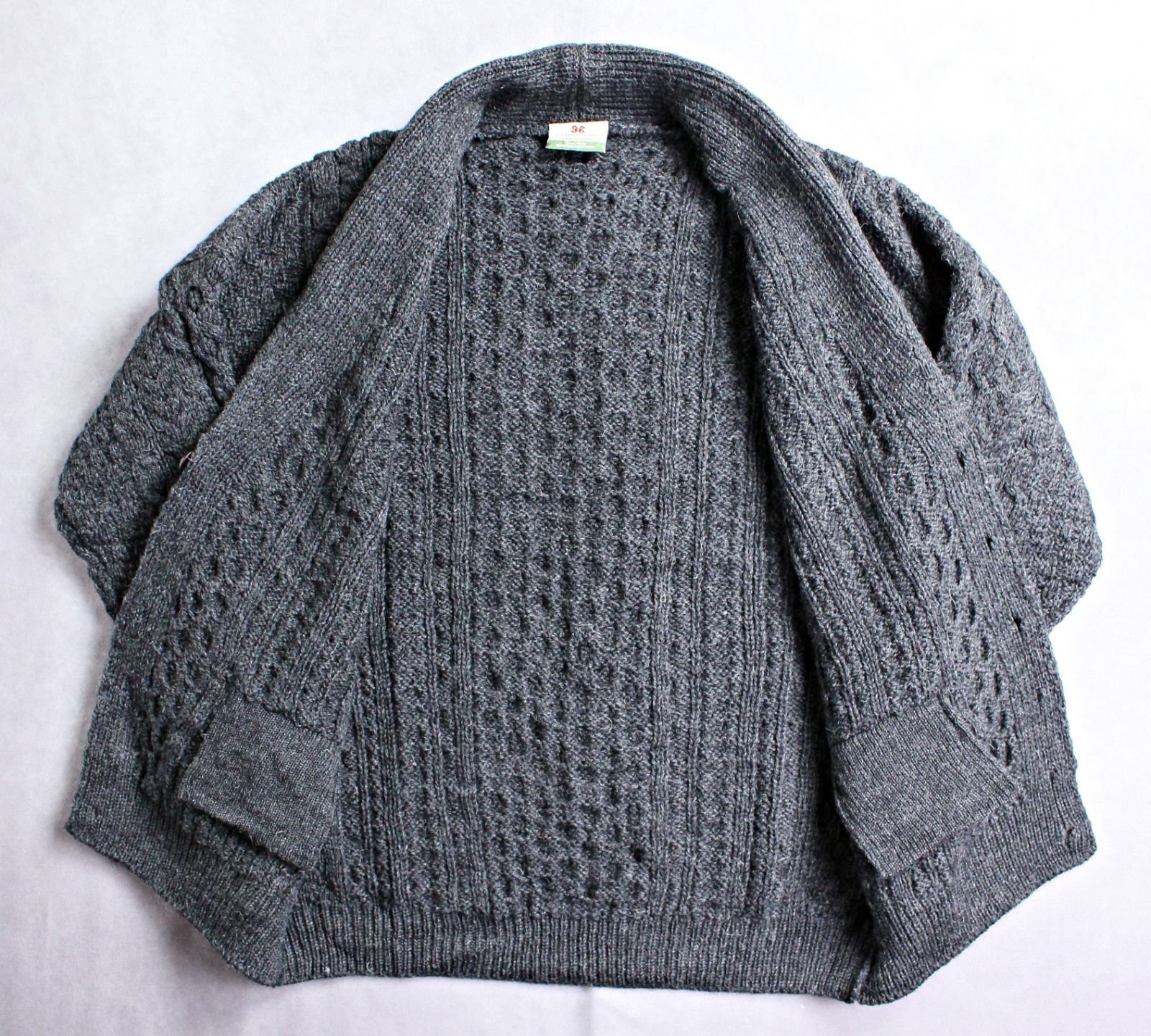 CARRAIG DONN】アイルランド製 ケーブル編みニット ショールカラー