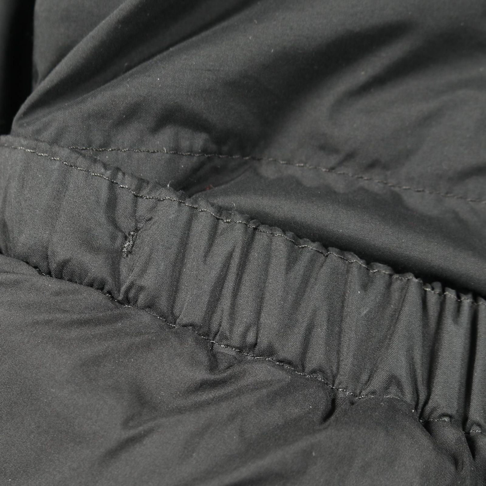 ダウンジャケット