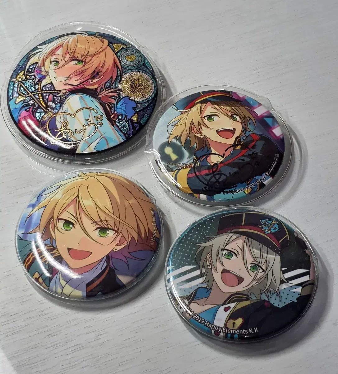 あんさんぶるスターズ！ 白鳥 藍良 缶バッジ - メルカリ