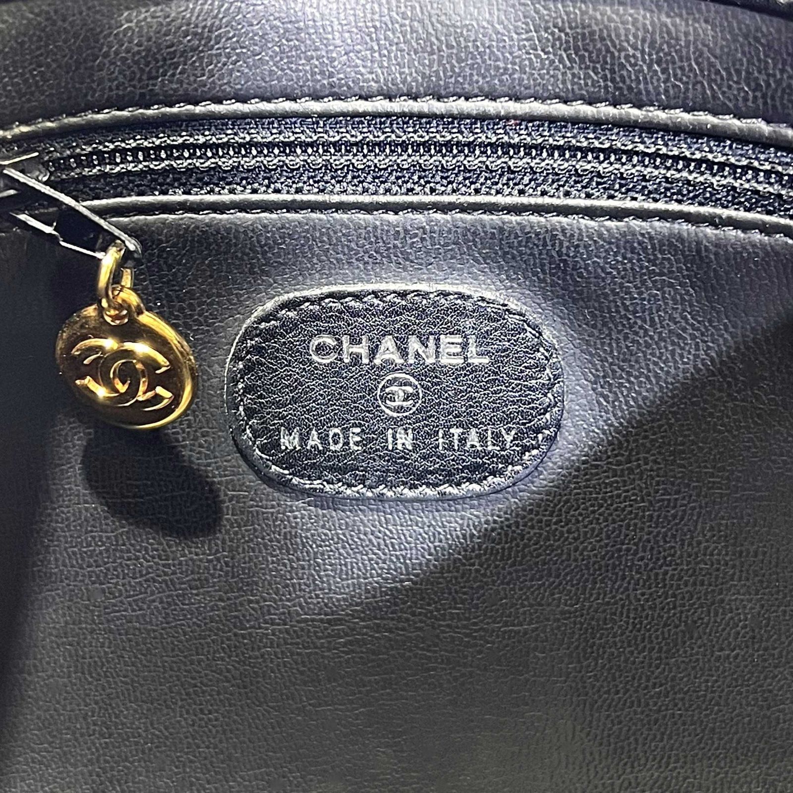CHANEL シャネル ココマーク コスメポーチ ブラック キャビアスキン GP