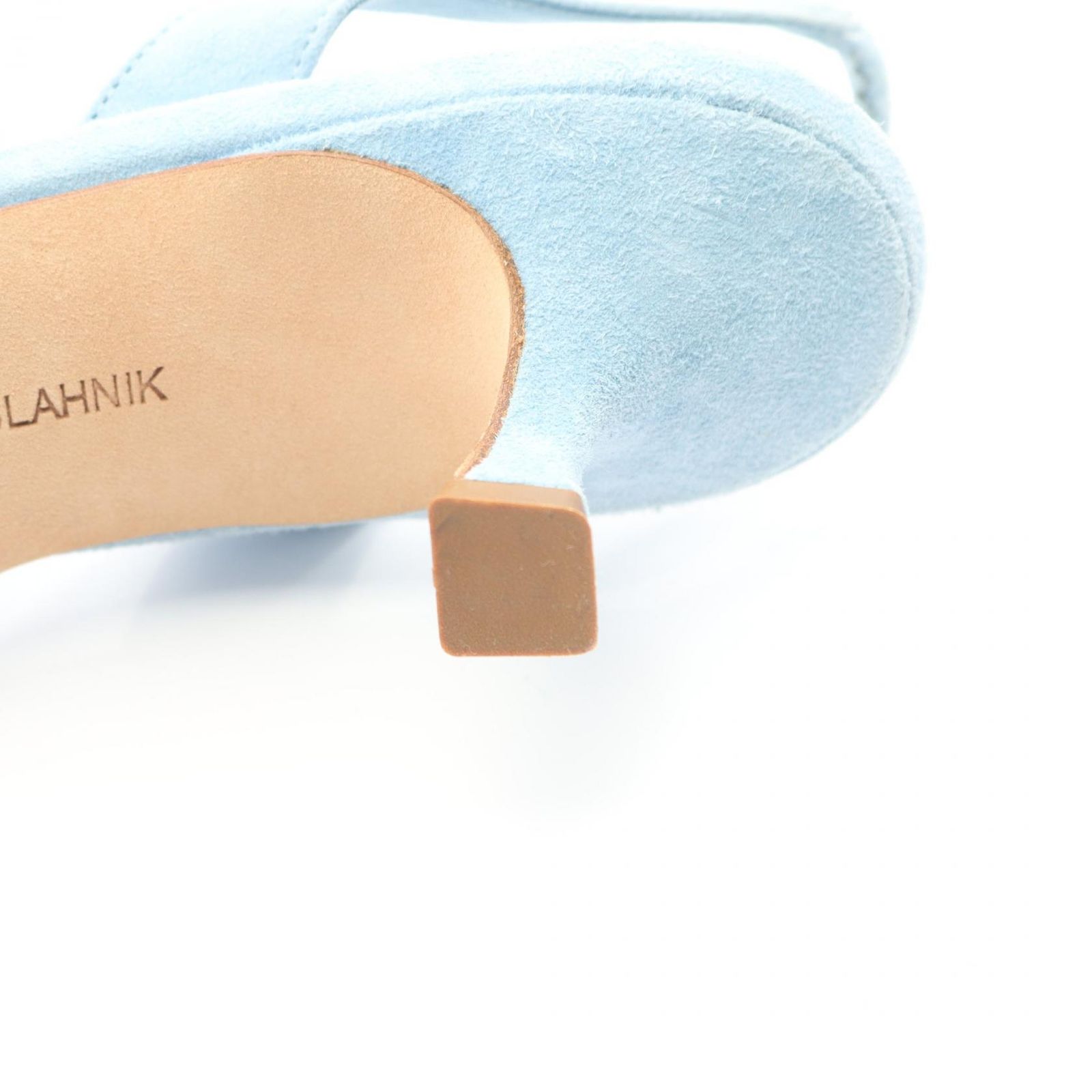 BLAHNIK マノロブラニク