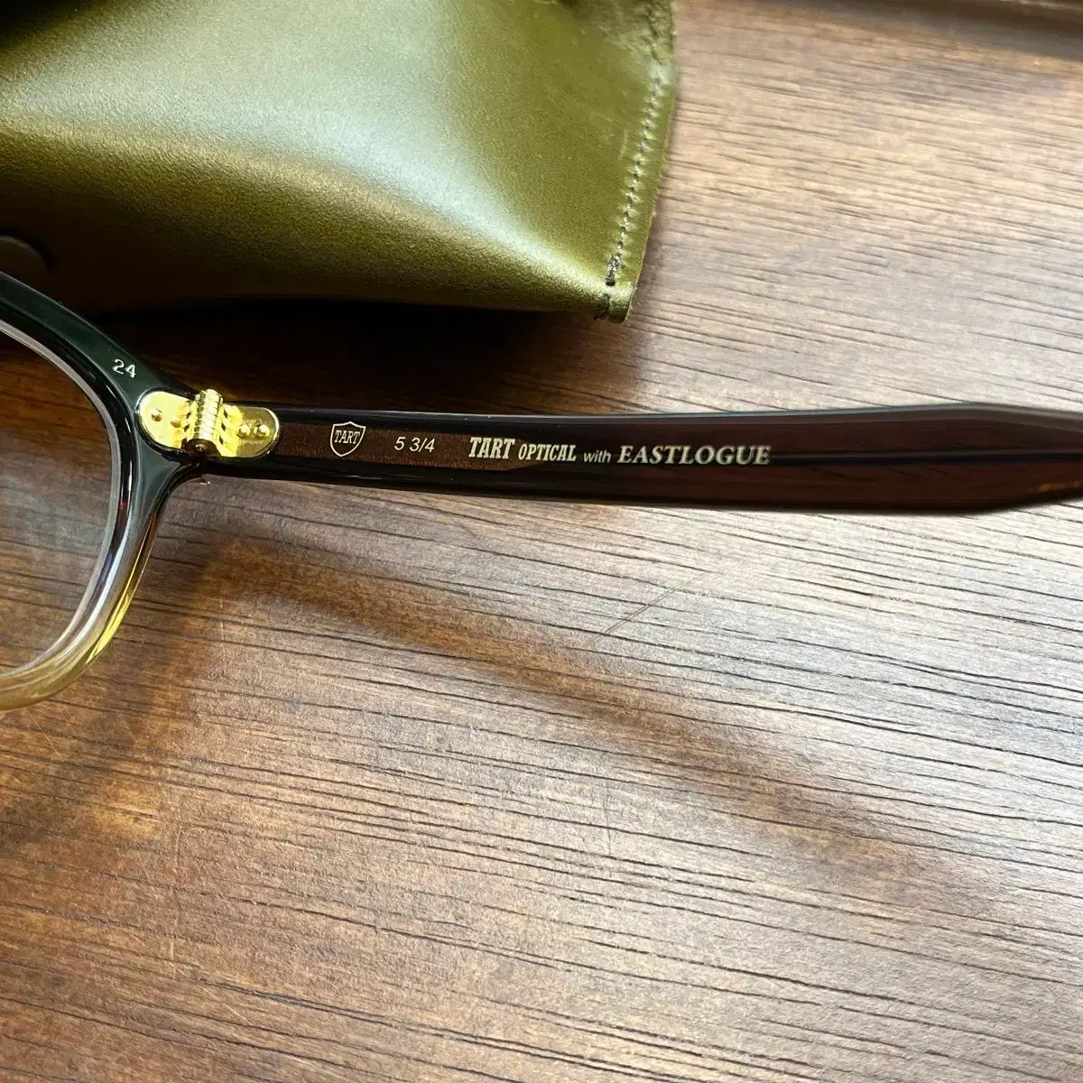  46 タートオプティカル アーネル X イーストローグ アネル A 3 ブラウン ツートン 度なしブルーライトカット サングラス 小物