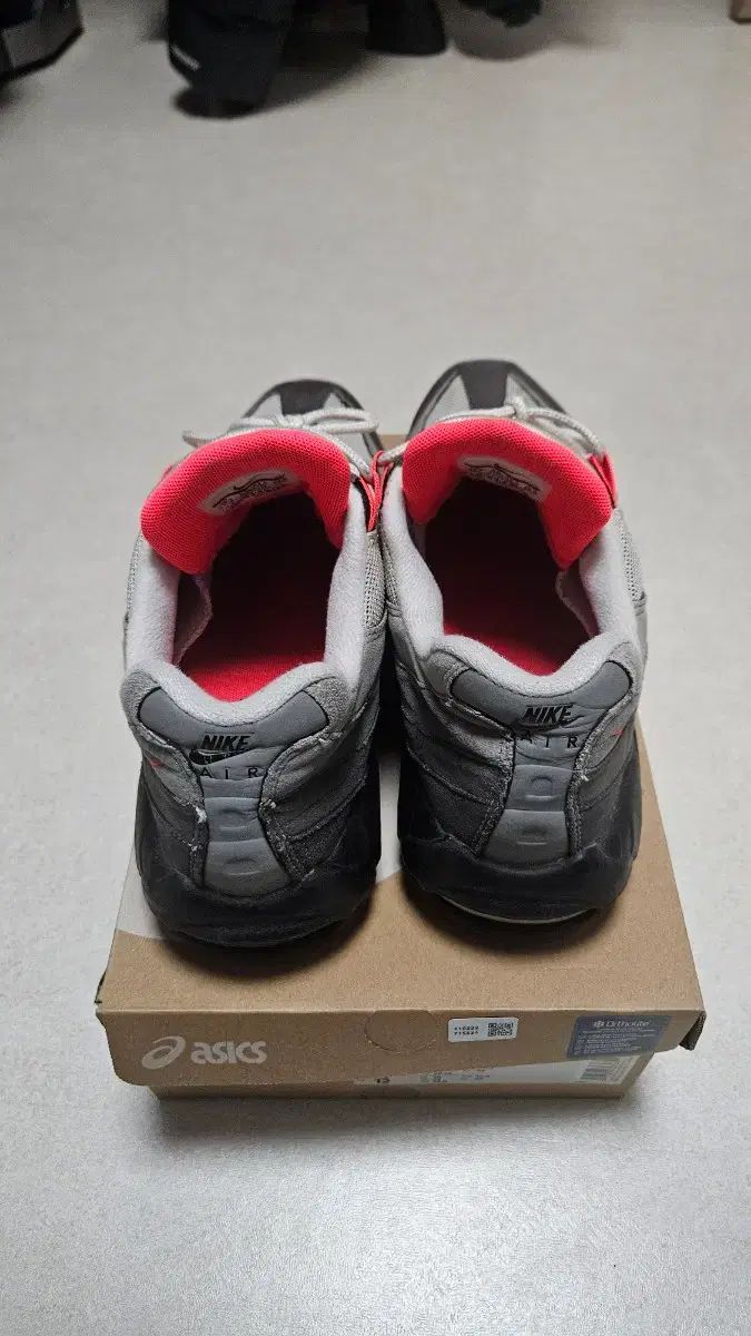 ナイキ エアマックス 95 2018 ソーラーレッド 285 mm