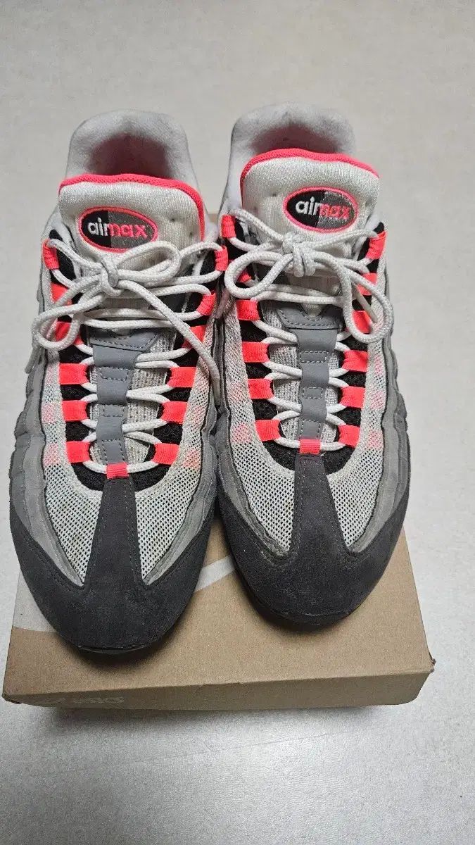 ナイキ エアマックス 95 2018 ソーラーレッド 285 mm