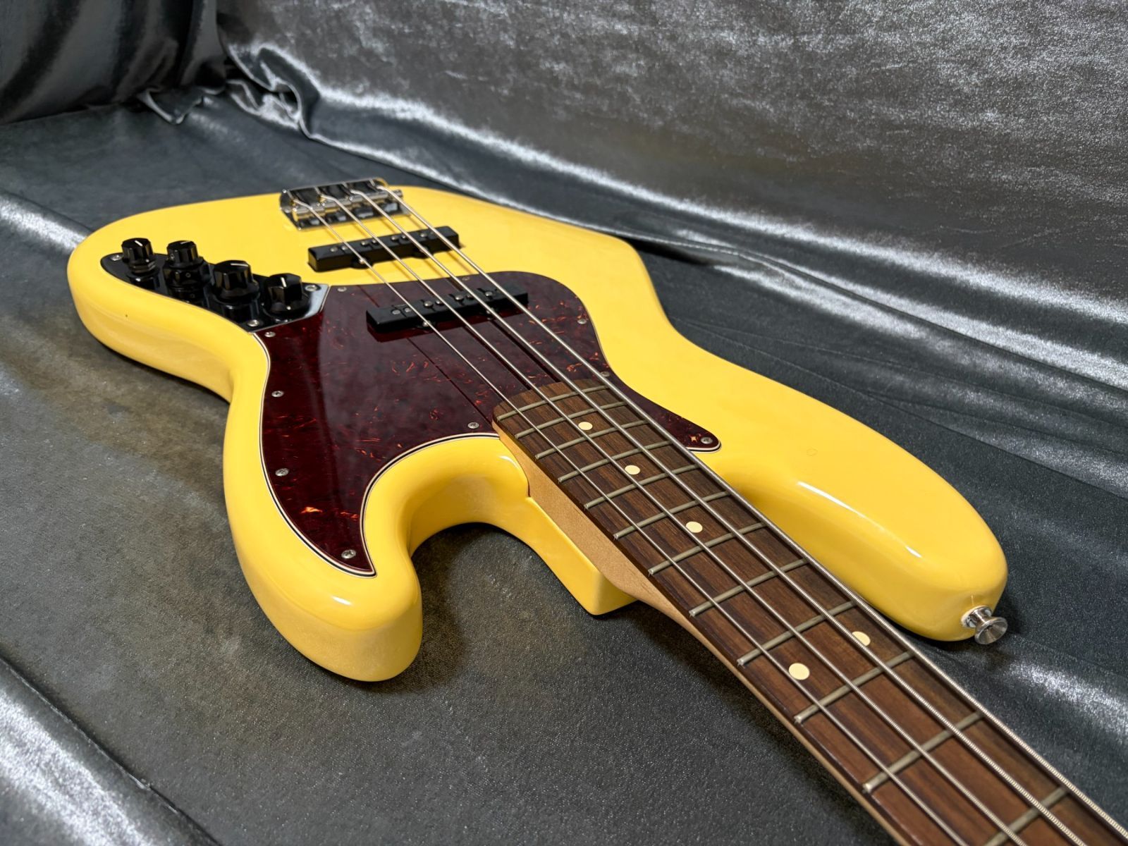 Fender MexicoDeluxe Active Jazz Bass 中古 Fender Mexico Deluxe Active Jazz Bass フェンダー・メキシコ