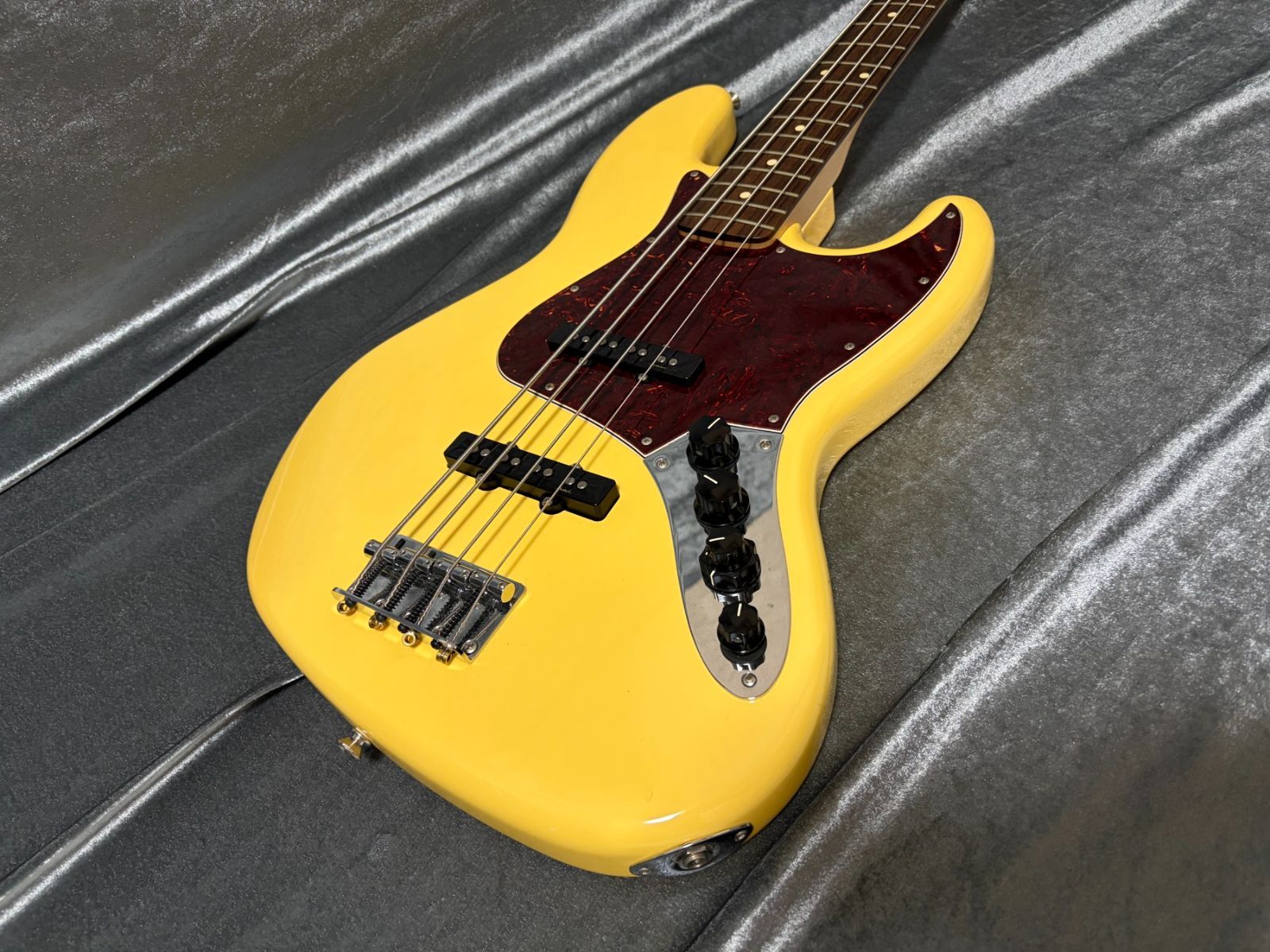 Fender Mexico Deluxe Active Jazz Bass フェンダー・メキシコ