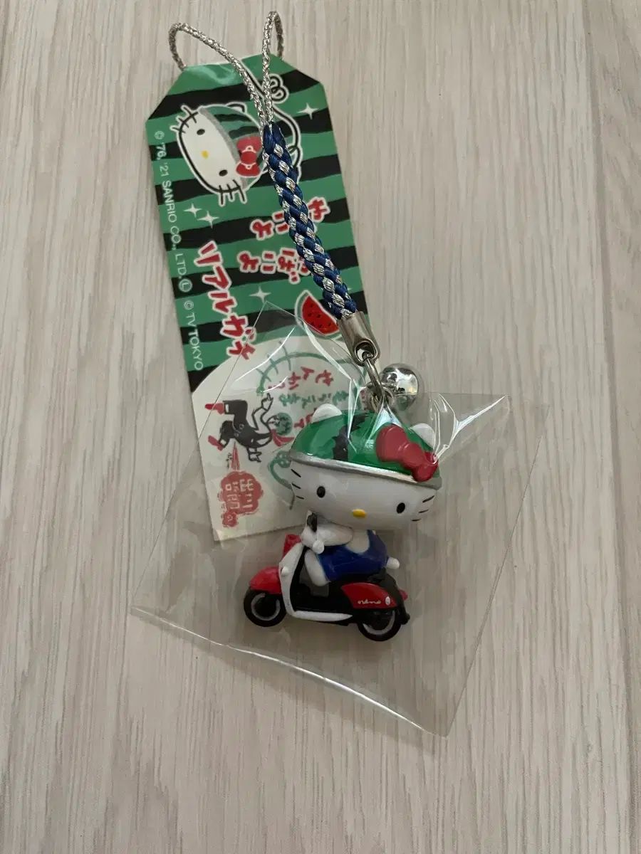 スイカ バイク ハローキティ ストラップ - メルカリ