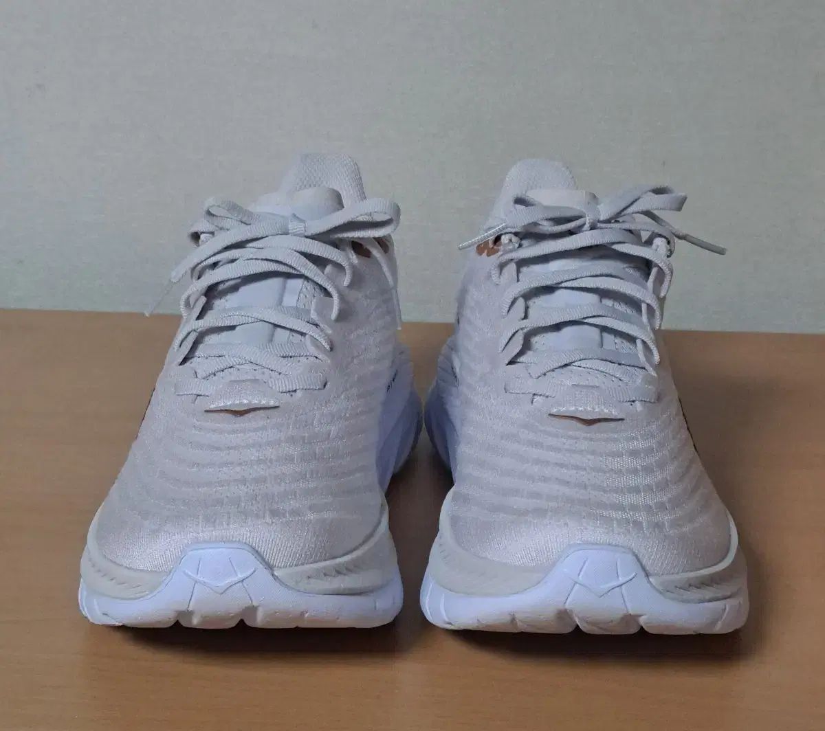 ホカ オネオネ 約280 麻下5 ランニングシューズ