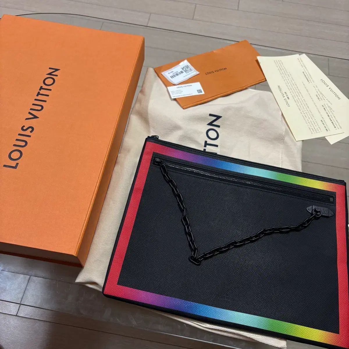 フルセット Louis Vuitton モデル ルイヴィトン ヴァージル レインボー クラッチバッグ