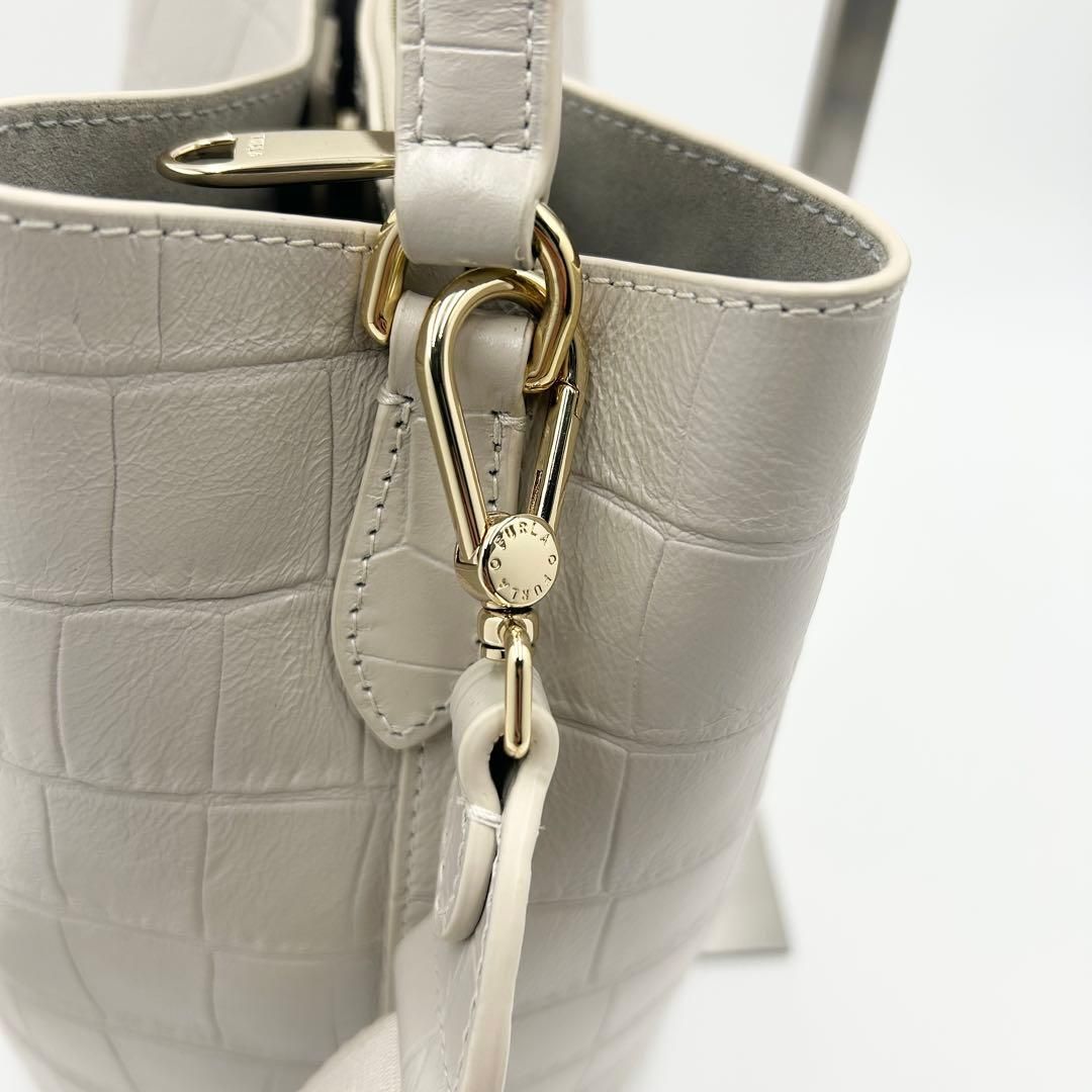 美品 FURLA フルラ 2WAY ダナエ バケットバッグ クロコ グレー - メルカリ