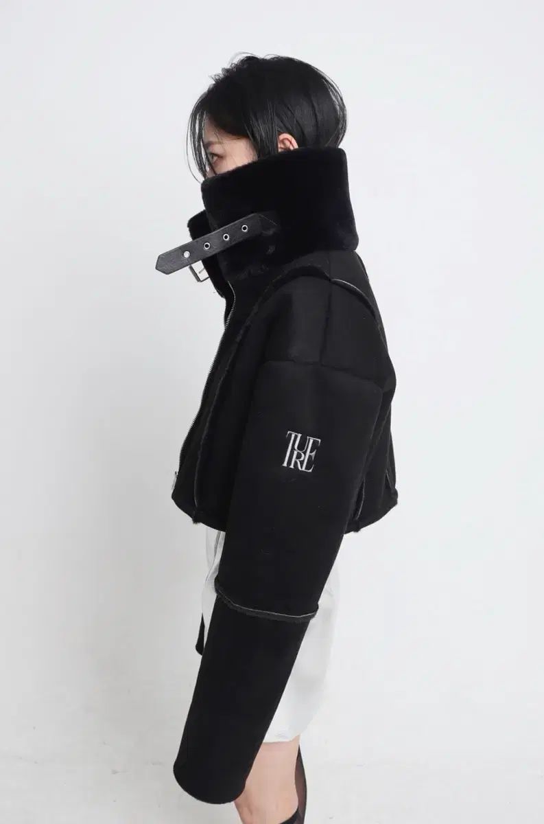  カリナ着用 OF ovture ファー クロップド ムートン ブラック ジャンパー ブルゾン ジャケット アウター