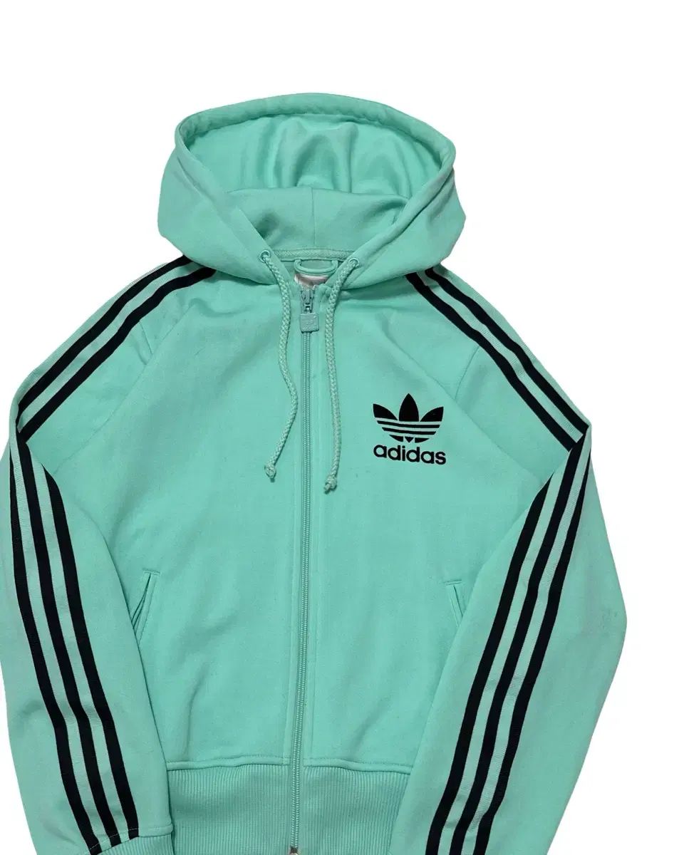アディダス ミント フード トラックジャージ