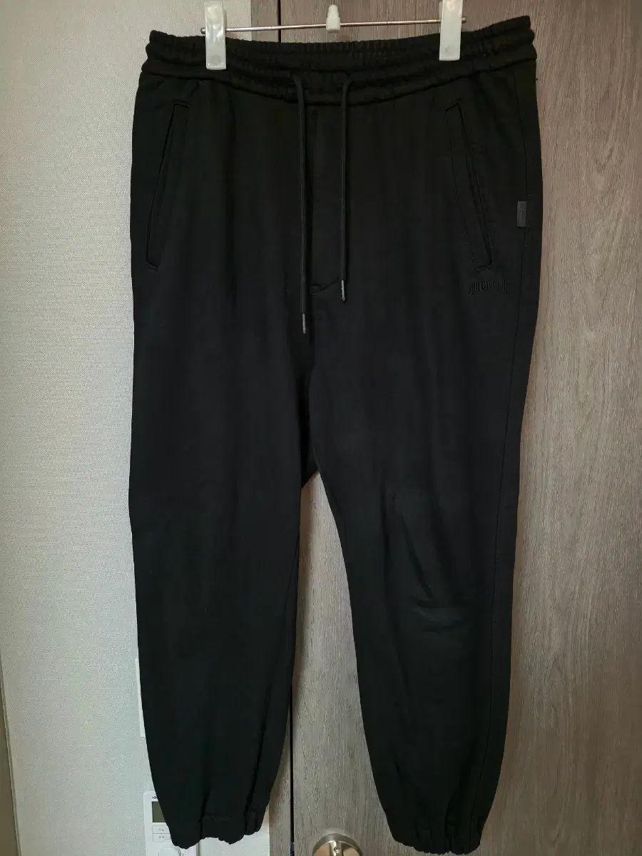 ジュンジ シグネチャー フィット スウェット パンツ 46