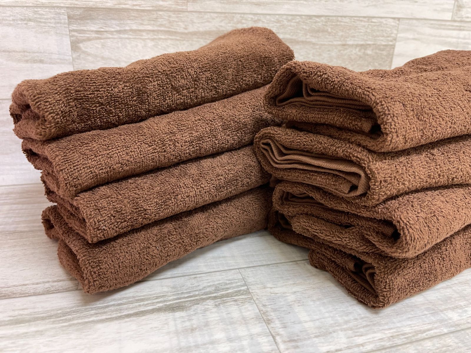 280匁フェイスタオル 新ミルクチョコブラウン100枚！！ ◯折畳まず◯ 280匁ライトブラウン15枚、280匁ダークチョコブラウン25枚 - メルカリ