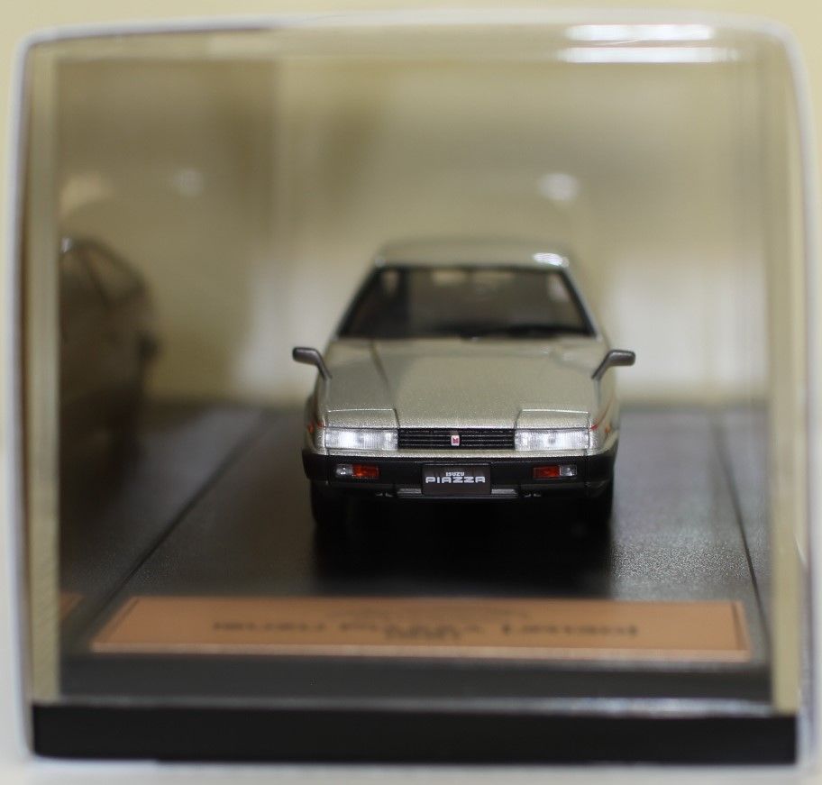 USED 1/43 国産名車プレミアムコレクション いすゞ ピアッツァ 1981