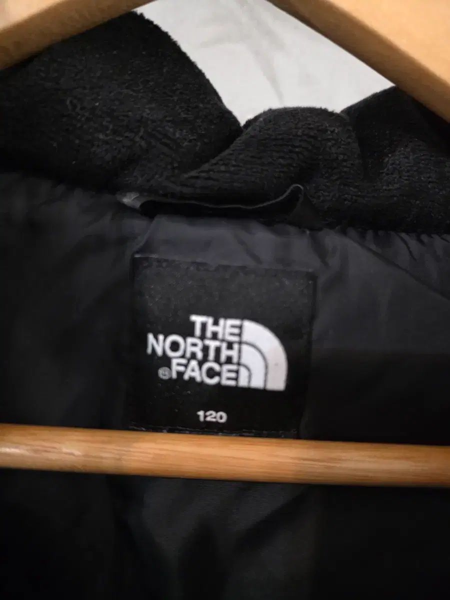 キッズ ダウンジャケット