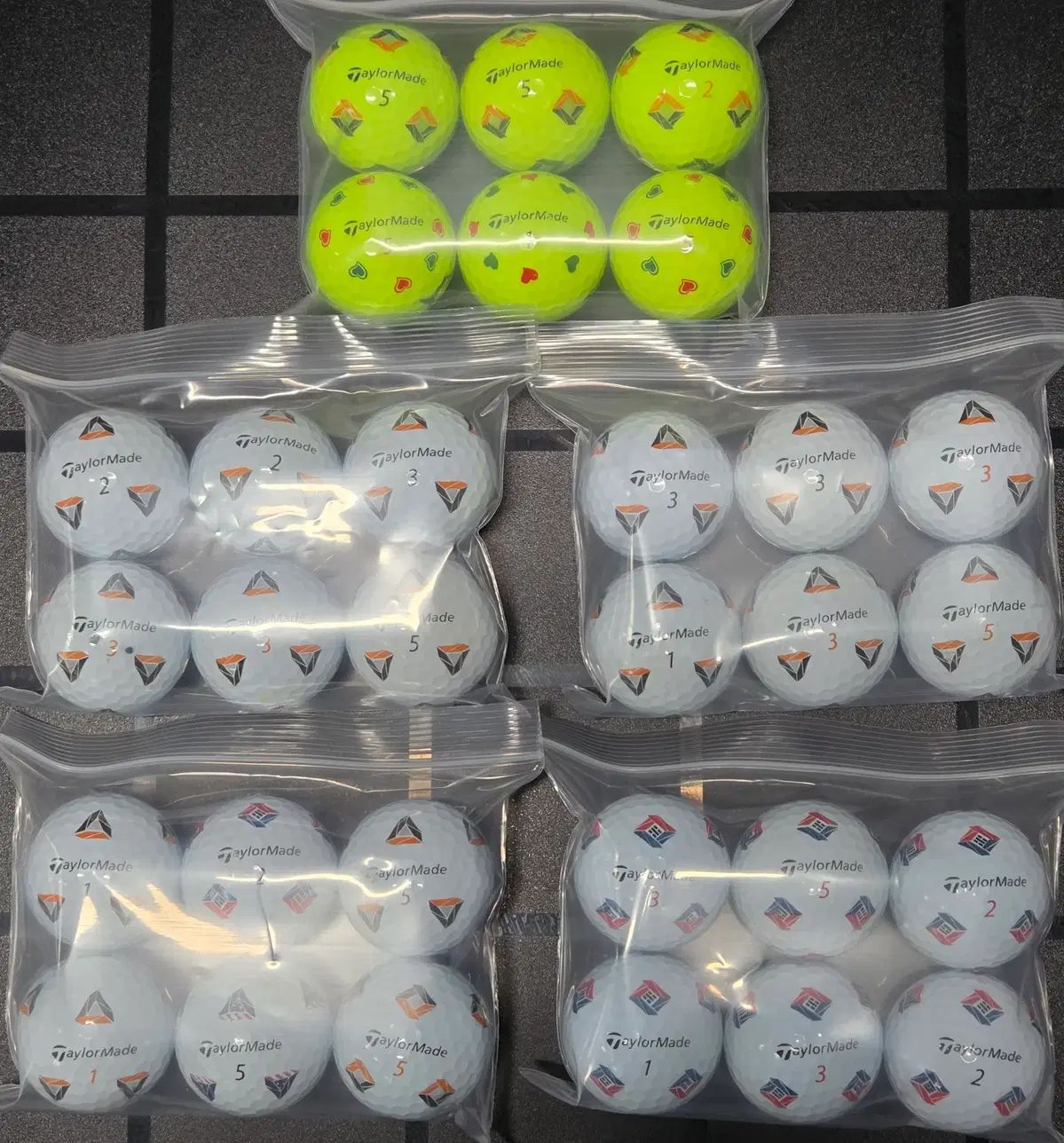 テーラーメイド TP 5 x 4ピース 5ピース COLOR ロストボール 30球