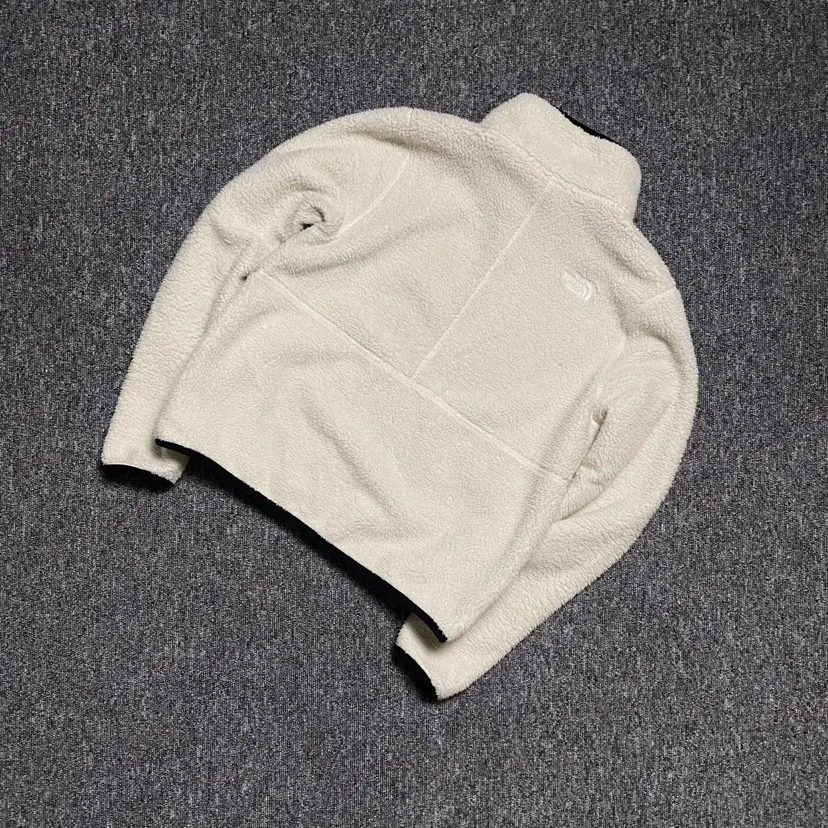 TNF Fleece 海外モデル white