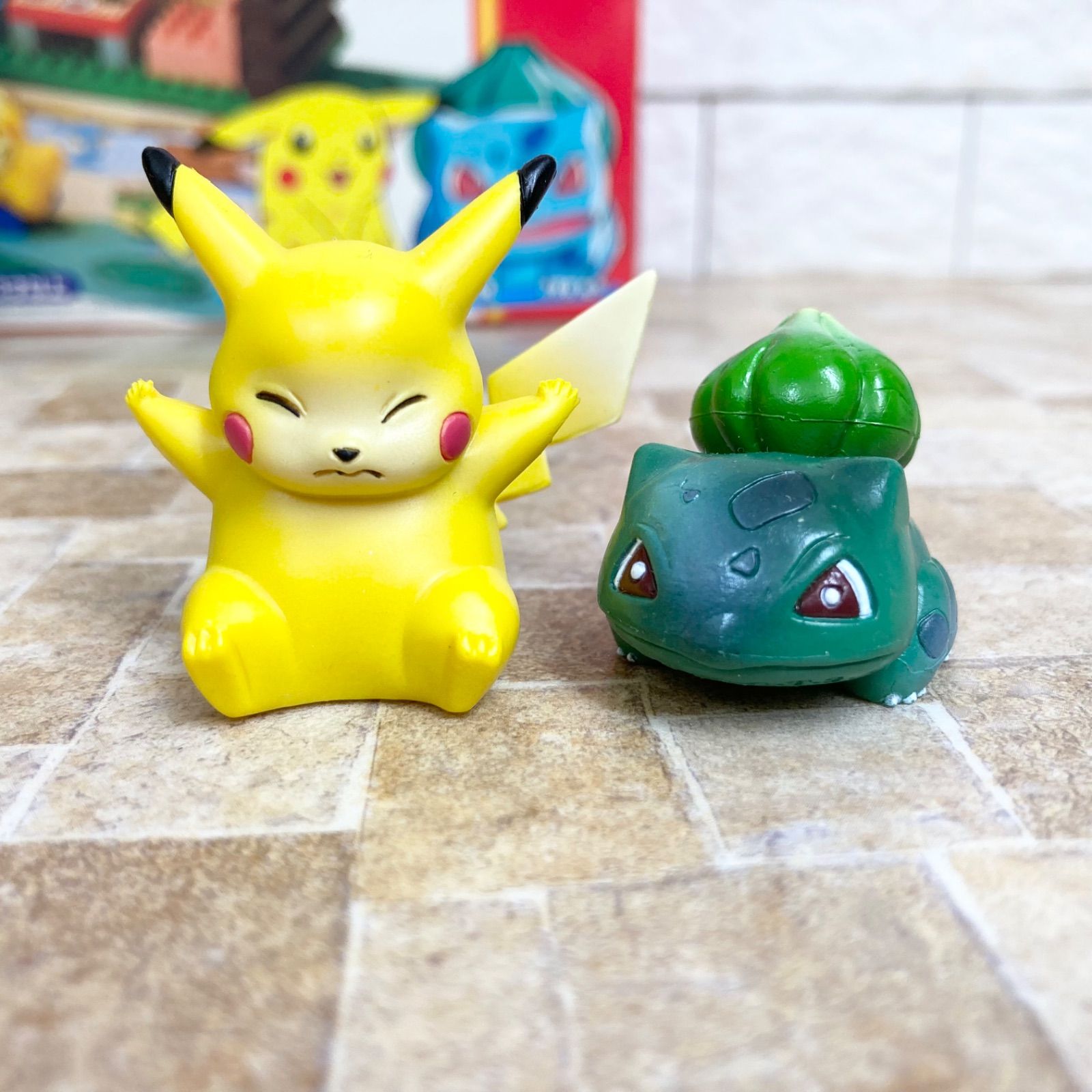 激レア✧︎なみのりピカチュウ ポケモンブロック 立体フィギュア 1998年 超希少】モンコレ付き ポケモンブロック かくれざとのお家 ダイヤ
