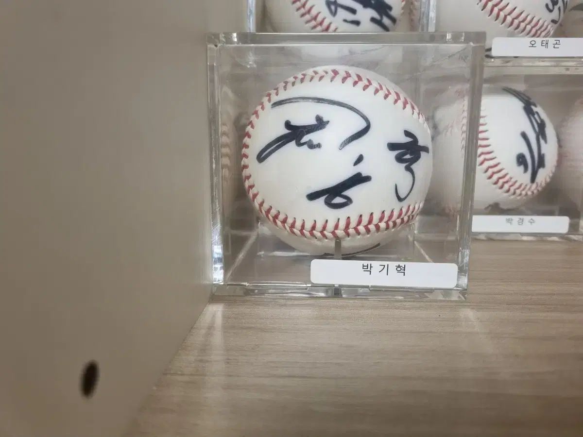 DKB GK サインボール ktウィズ サインボール 出品 - メルカリ