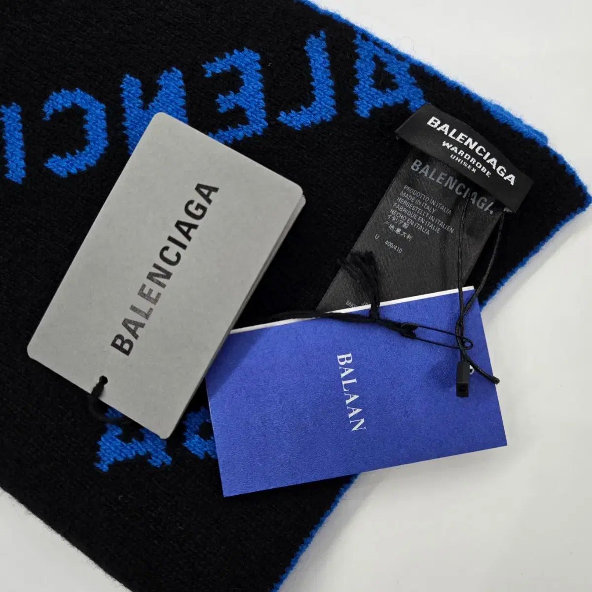  バレンシアガ マルチロゴ マフラー マフラー 小物