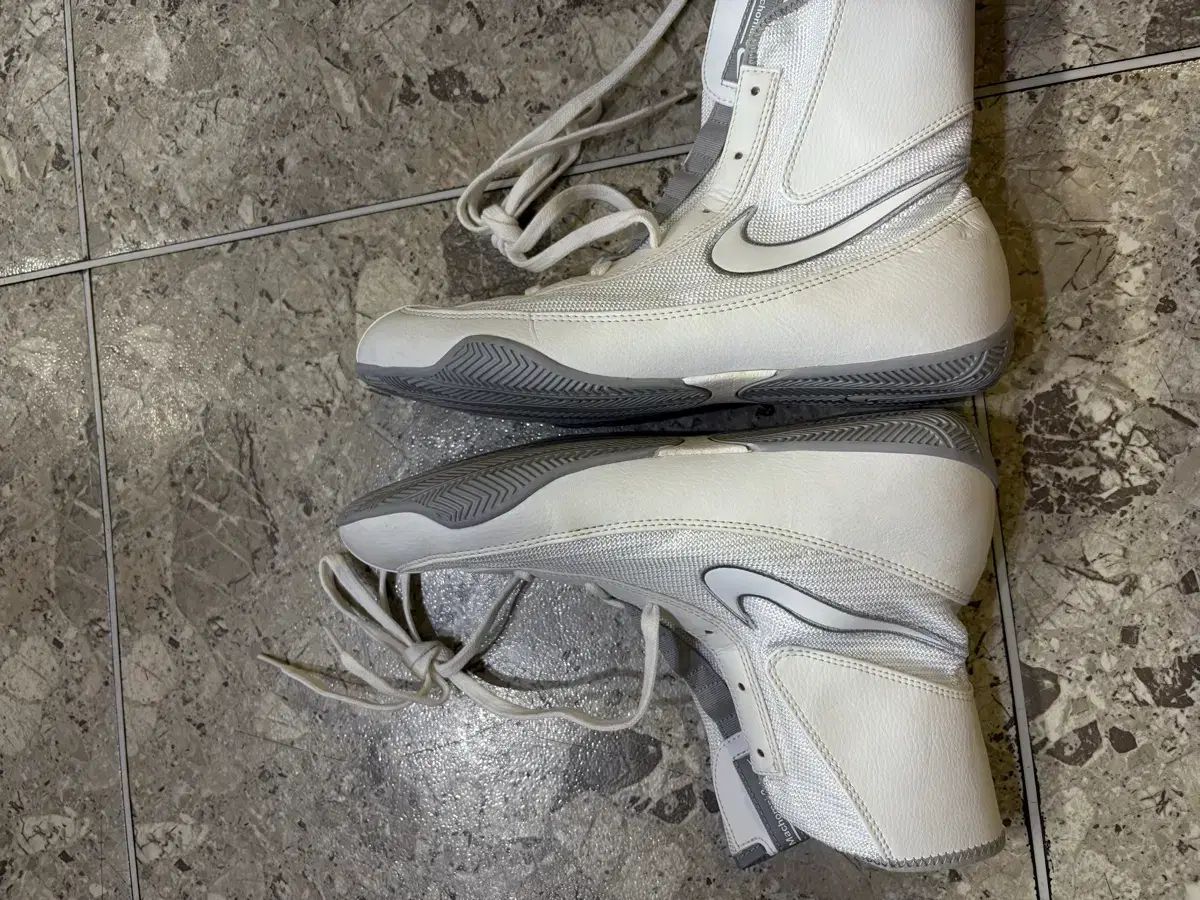 ナイキ ボクシング シューズ マチョマイ2 2 321819 110 白 グレー 275