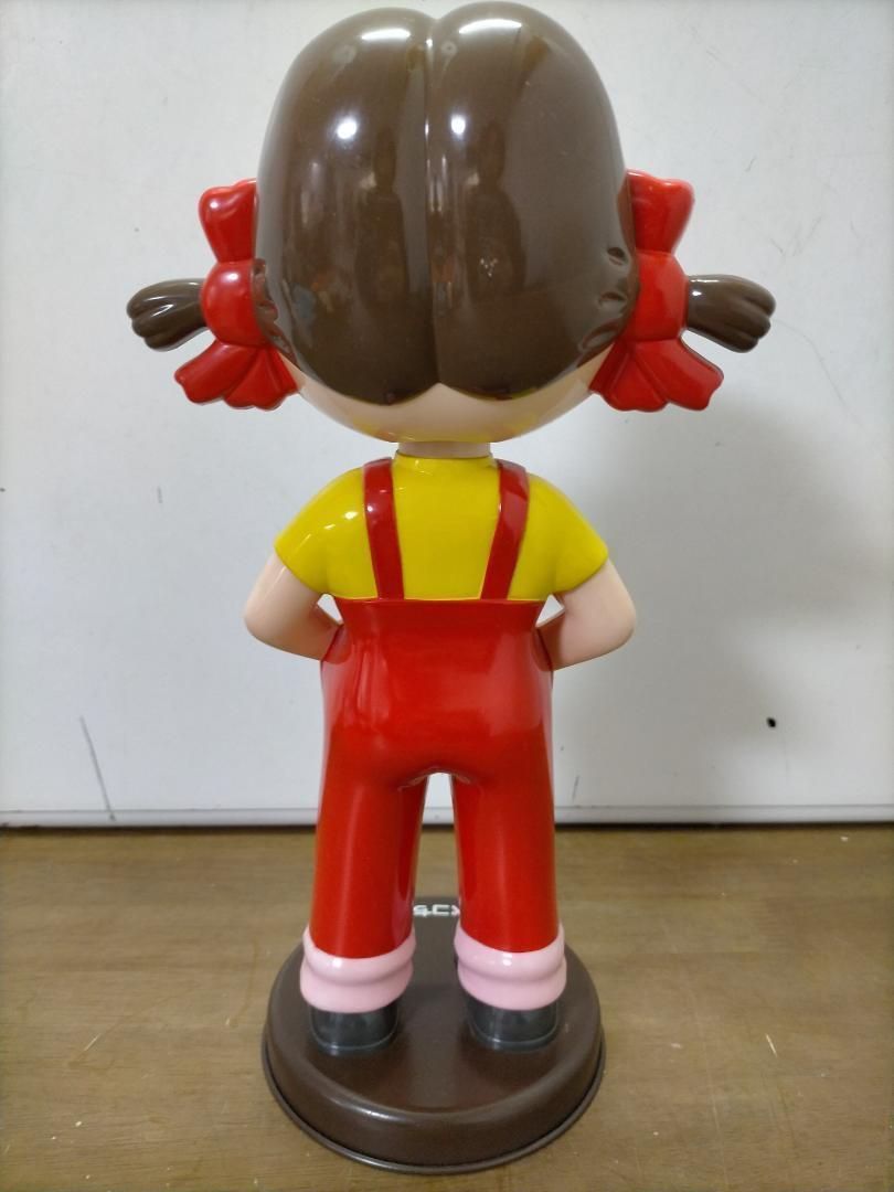 ペコちゃん首振り人形 ☆非売品 ☆【茶色台座】250402-7T - メルカリ