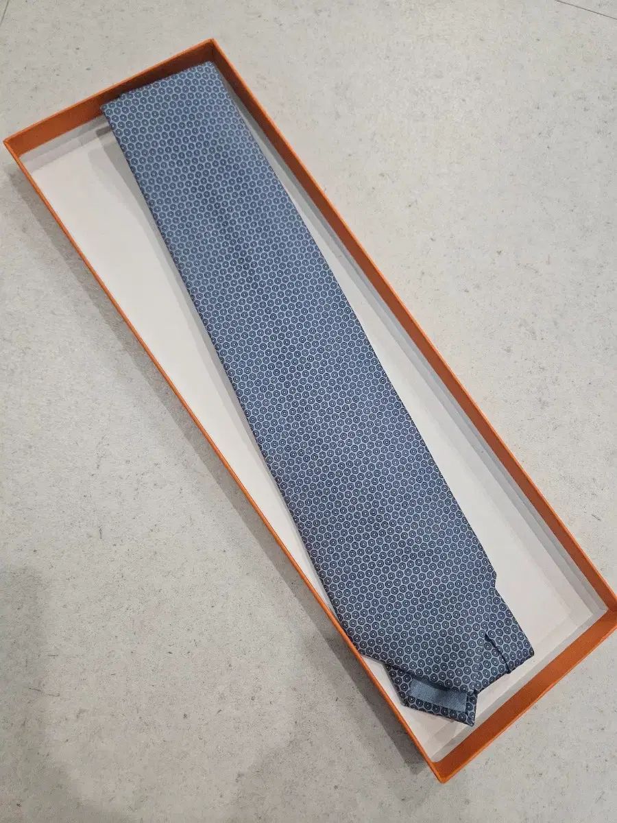 Hermes エルメス ネック タイ 収納ボックス 靴