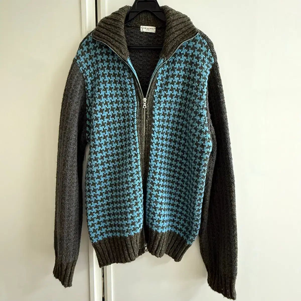 カーディガン Dries