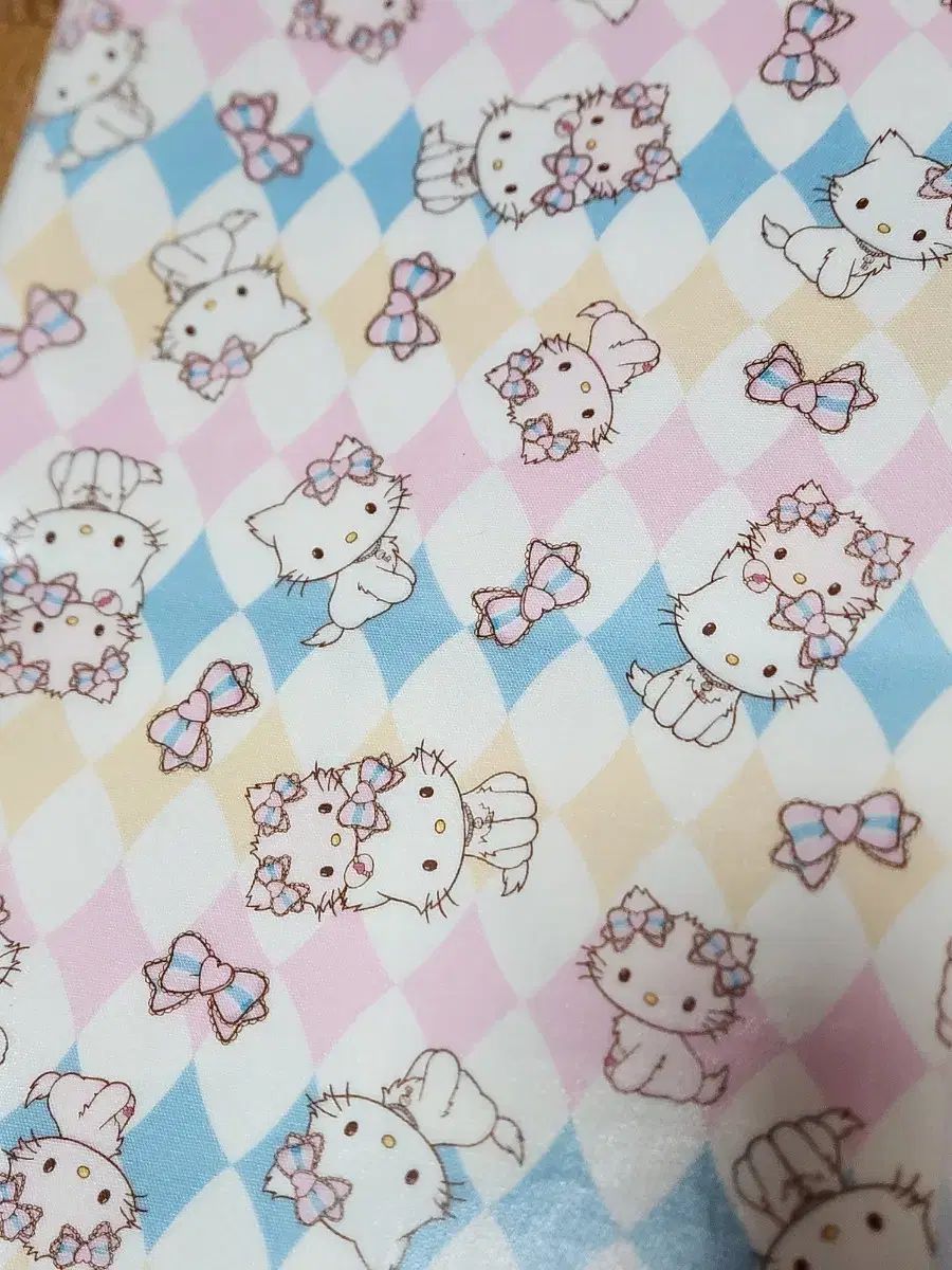 チャーミーキティ LOVE 承 Her ハニーキュート 防水生地 100 x 50 マット