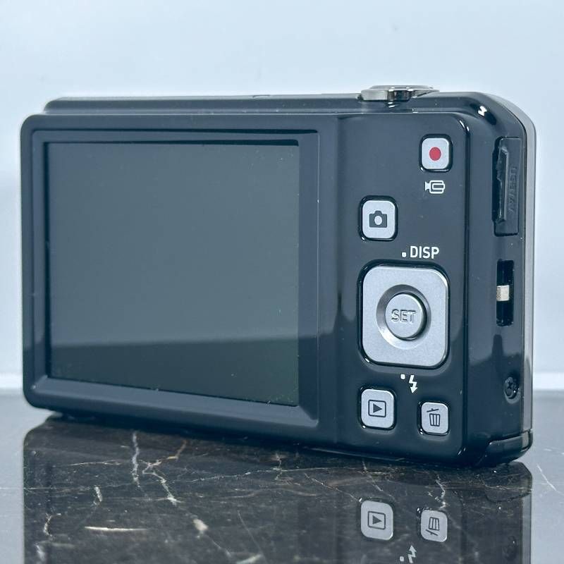 【美品】CASIO EX-Z28 16.1メガピクセル デジカメ ブラック充電器 美品】CASIO EX-Z28 16.1メガピクセル デジカメ ブラック充電器