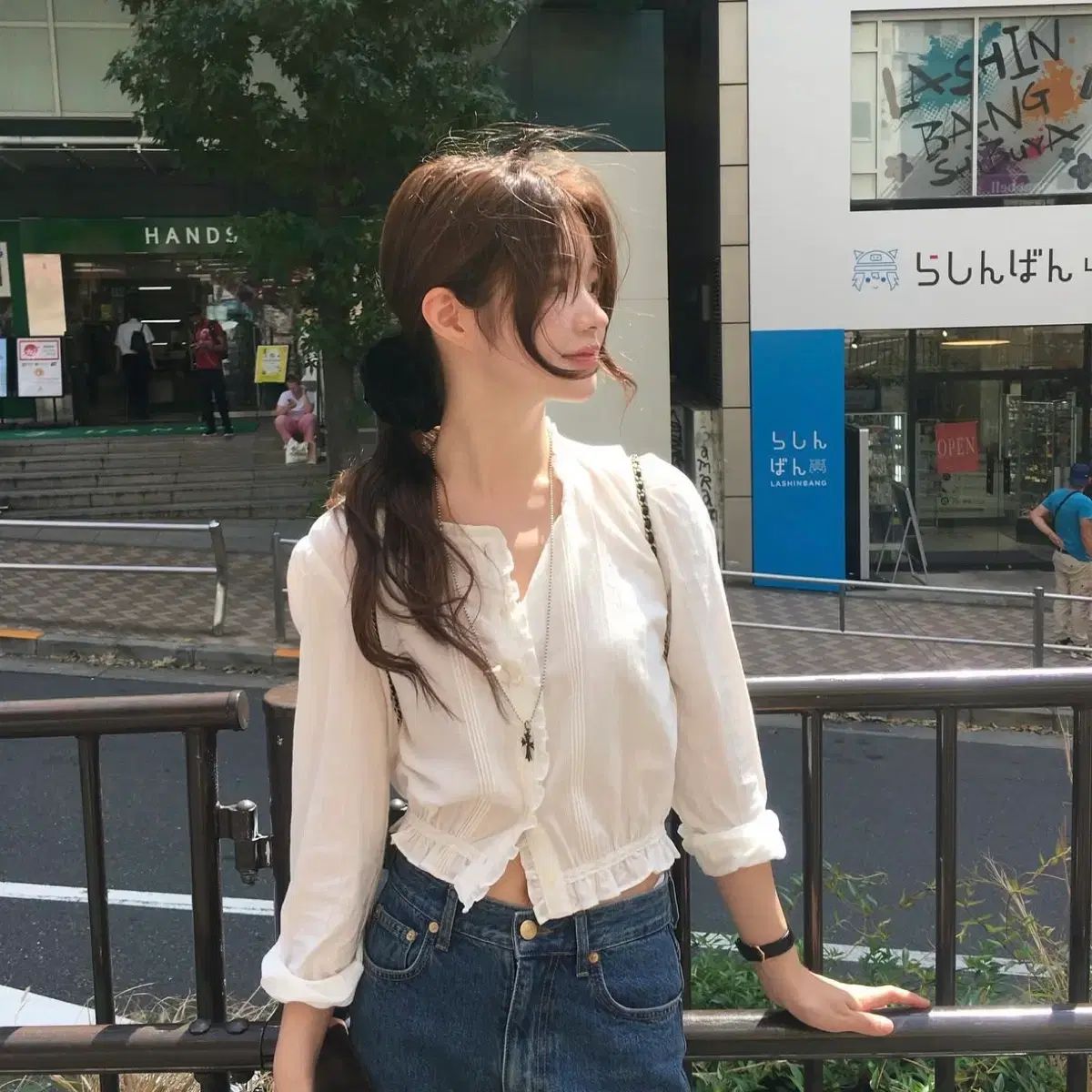 ザ バーネット ブラウス Poise Ruffle Blouse
