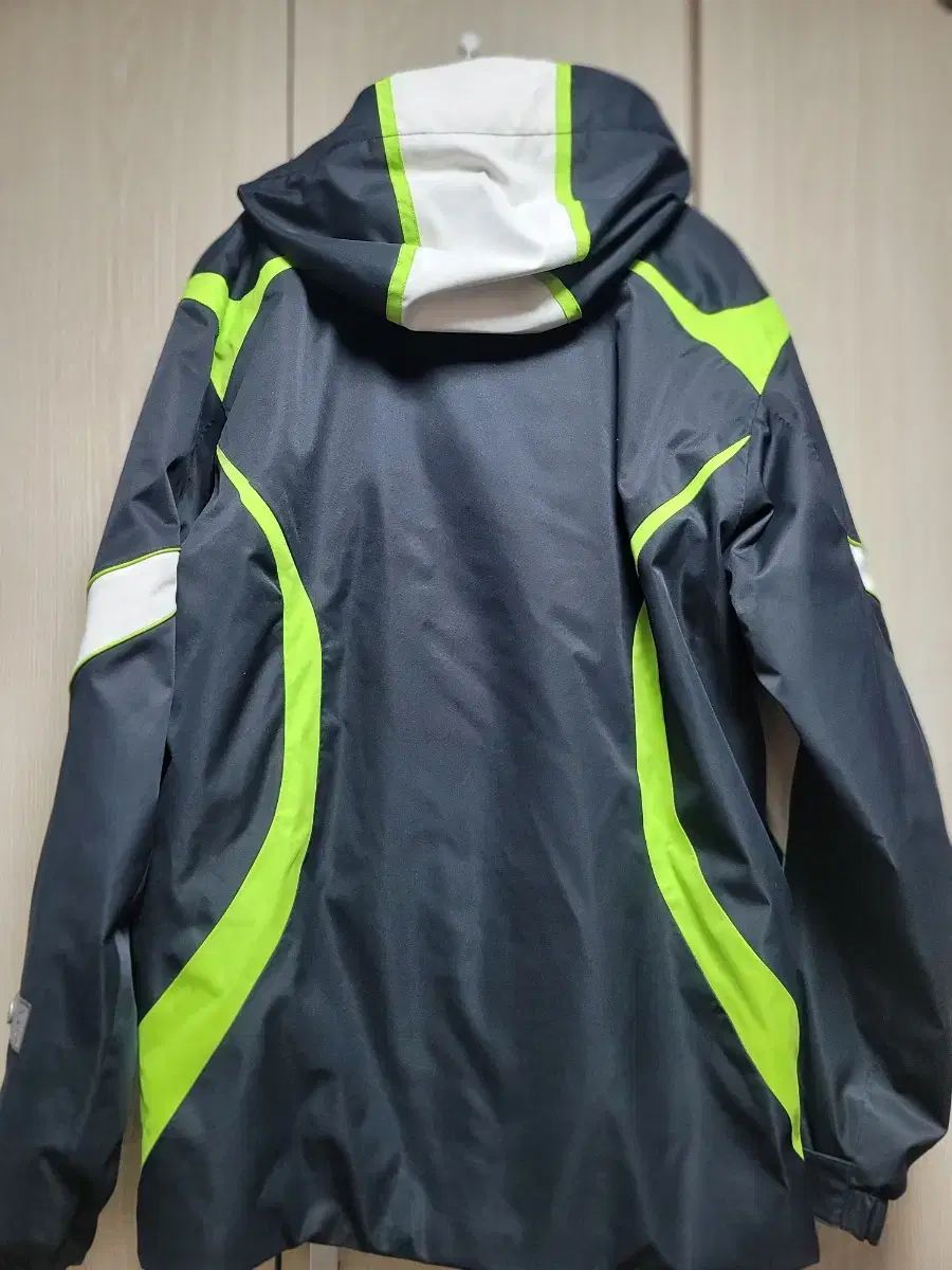 GOLDWIN ブラック/ライム色 ウィンドブレーカー ジャケット - メルカリ