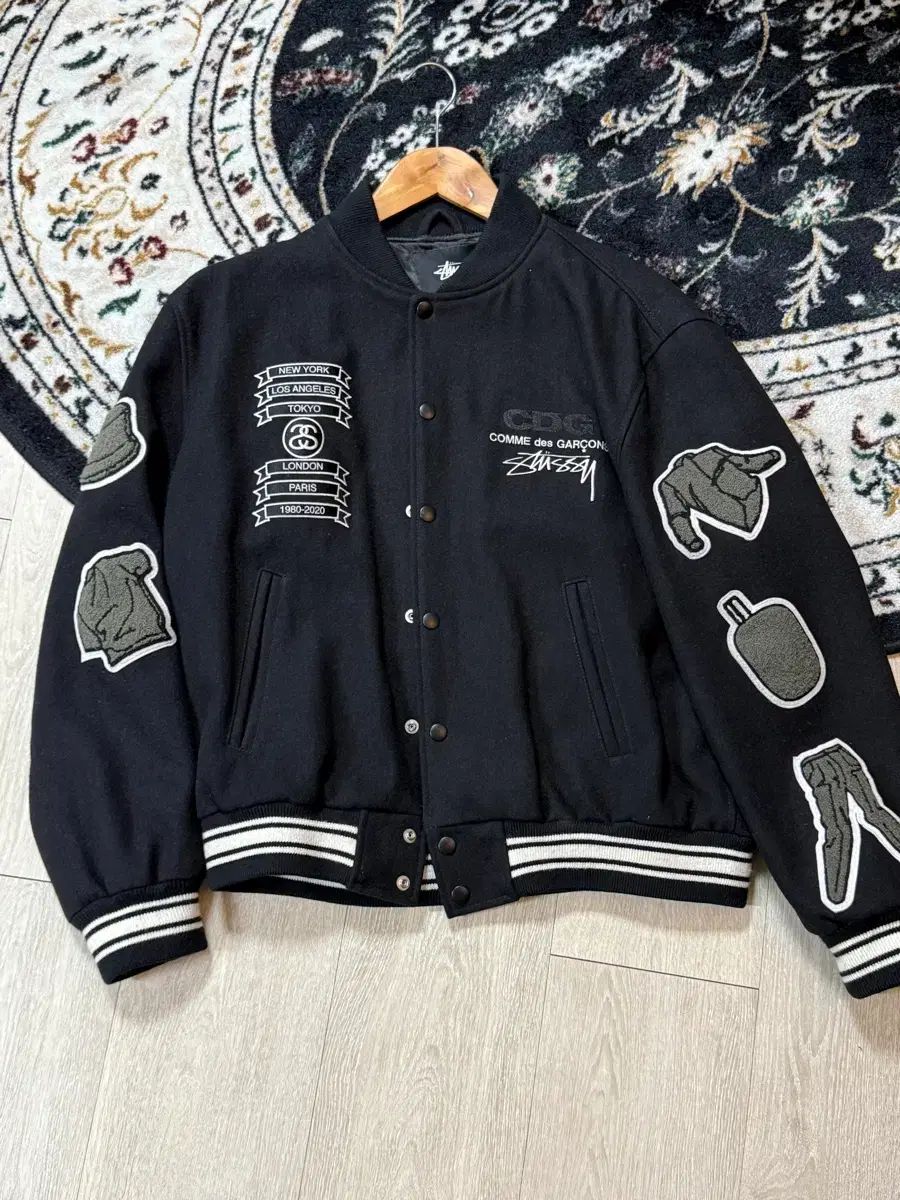 M STUSSY X COMME des GARCONS ブラック スタジャン ジャケット - メルカリ