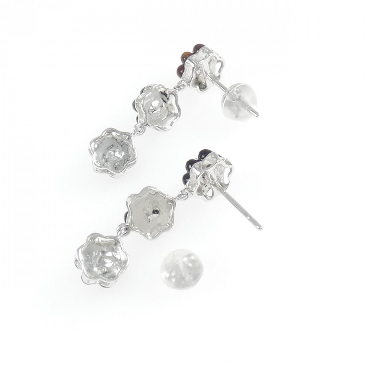 K18WG フラワー オニキス ピアス - メルカリ