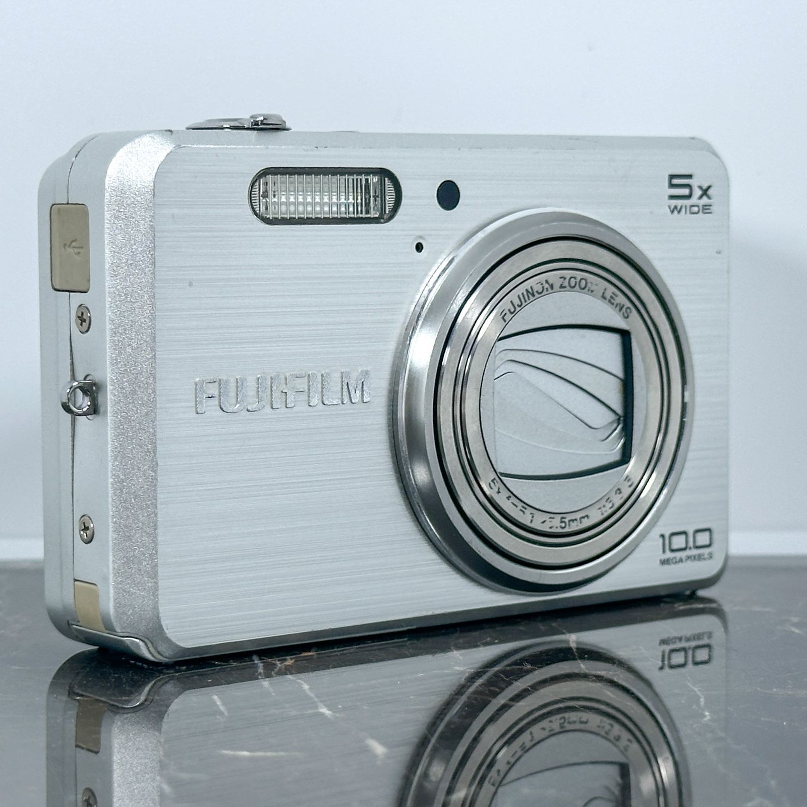 FUJIFILM FinePix J150w 1000万画素 28mm広角 光学5倍ズーム フジノン
