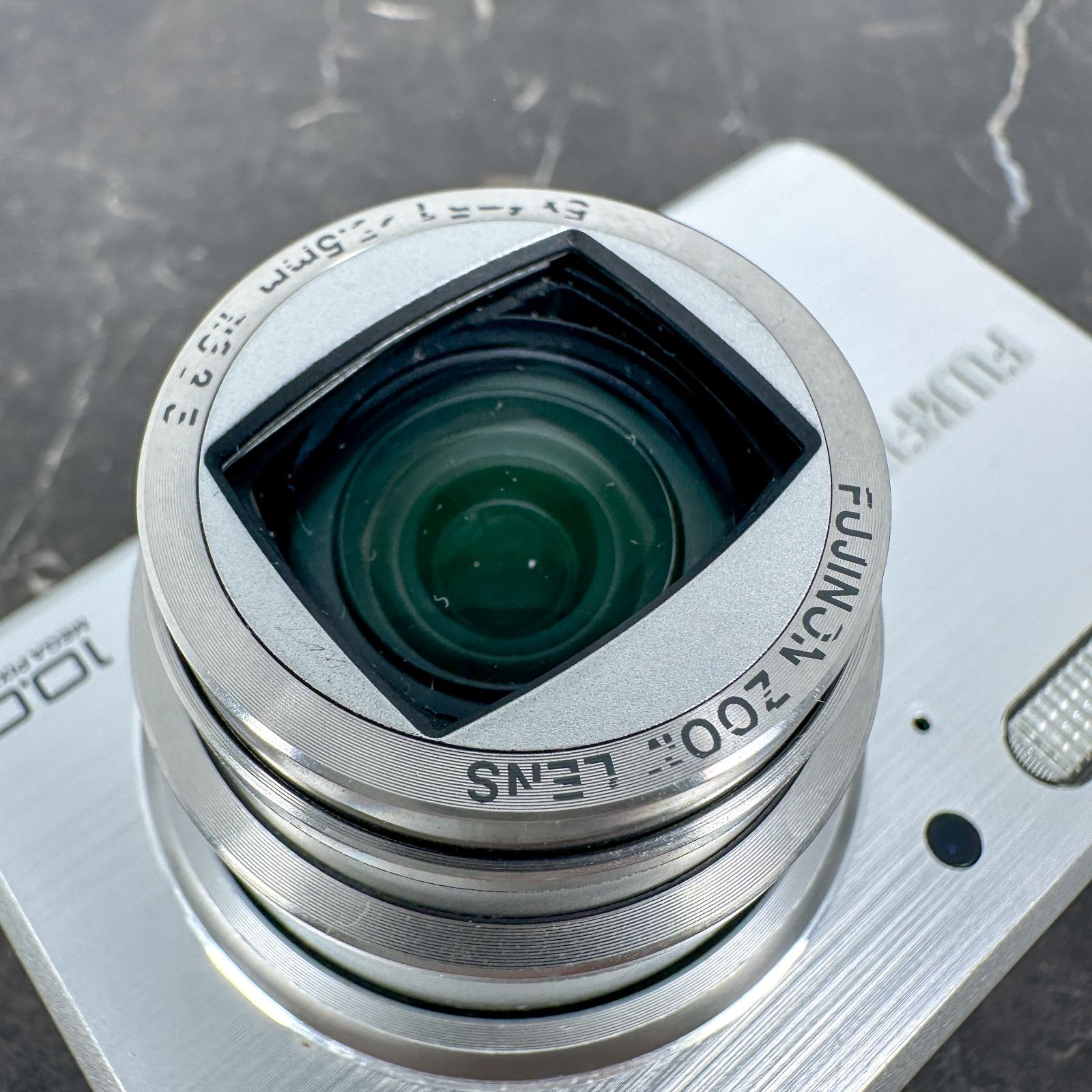 FUJIFILM FinePix J150w 1000万画素 28mm広角 光学5倍ズーム フジノン