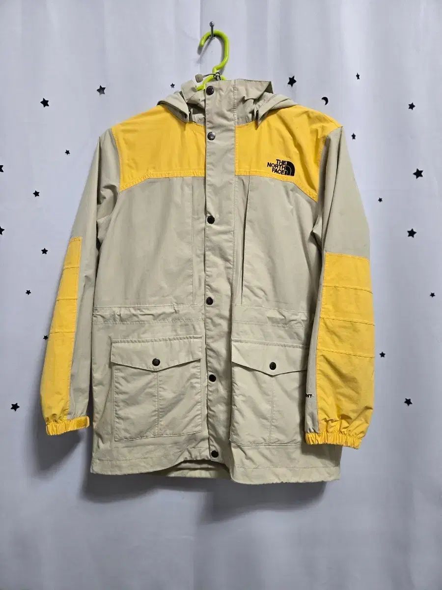 THE NORTH FACE ザノースフェイス ベージュ イェロー フード ジャケット 150