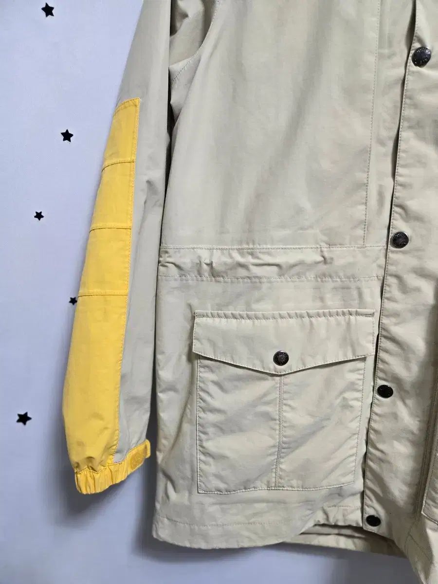  THE NORTH FACE ザノースフェイス ベージュ イェロー フード ジャケット 150 その他 ジャケット ブルゾン