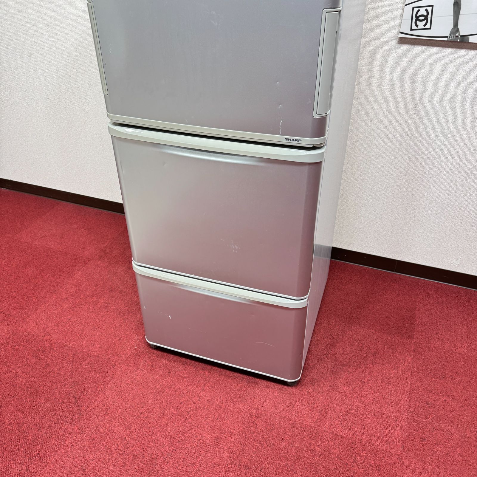 東京23区送料無料　シャープ2017年製3ドア冷蔵庫350L　動作確認＆除菌済み 東京23区送料無料 美品シャープ3ドア2017年製冷蔵庫 350L左右開き SJ