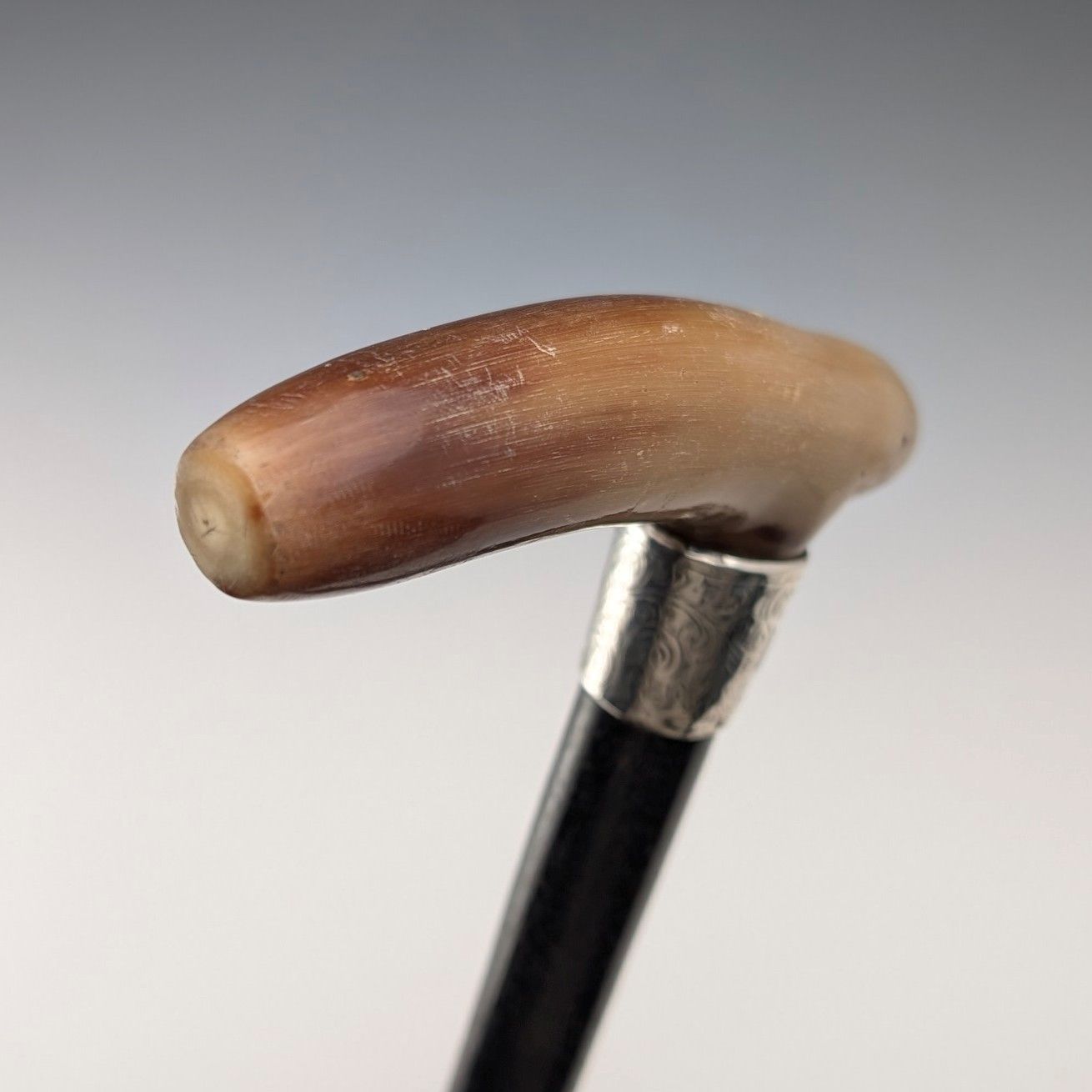 超貴重　1899年　英国アンティーク　ホーン製クラッチハンドル　ステッキ　純銀 超貴重 1899年 英国アンティーク ホーン製クラッチハンドル ステッキ