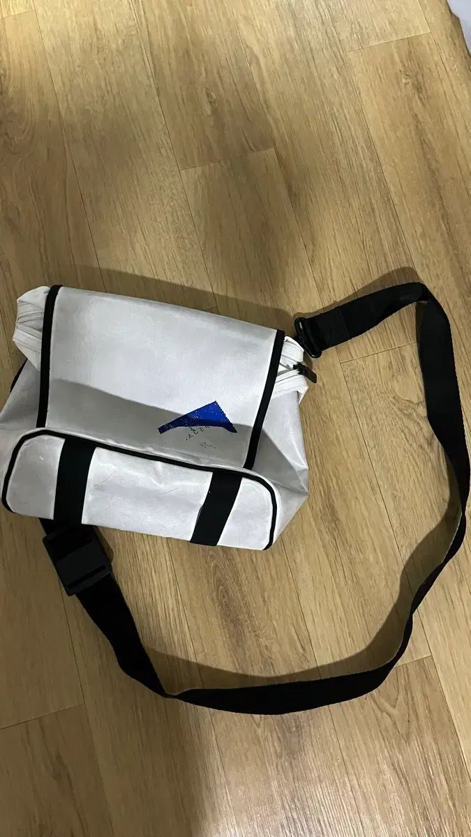 ADER ERROR アーダーエラー メッセンジャーバッグ