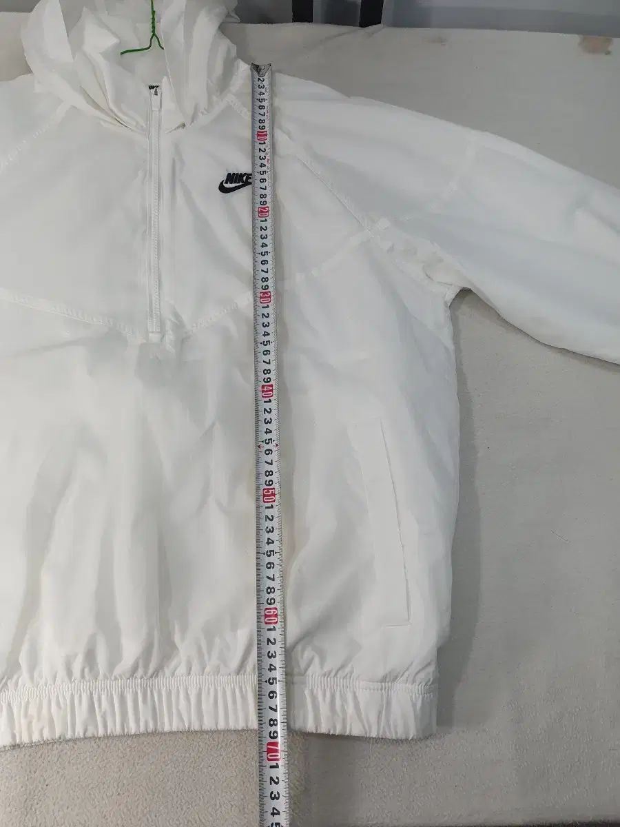 ナイキ Anorak（アノラック） ウィンドブレーカー NSW ウィンド