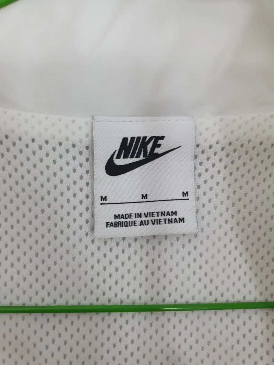 ナイキ Anorak（アノラック） ウィンドブレーカー NSW ウィンド