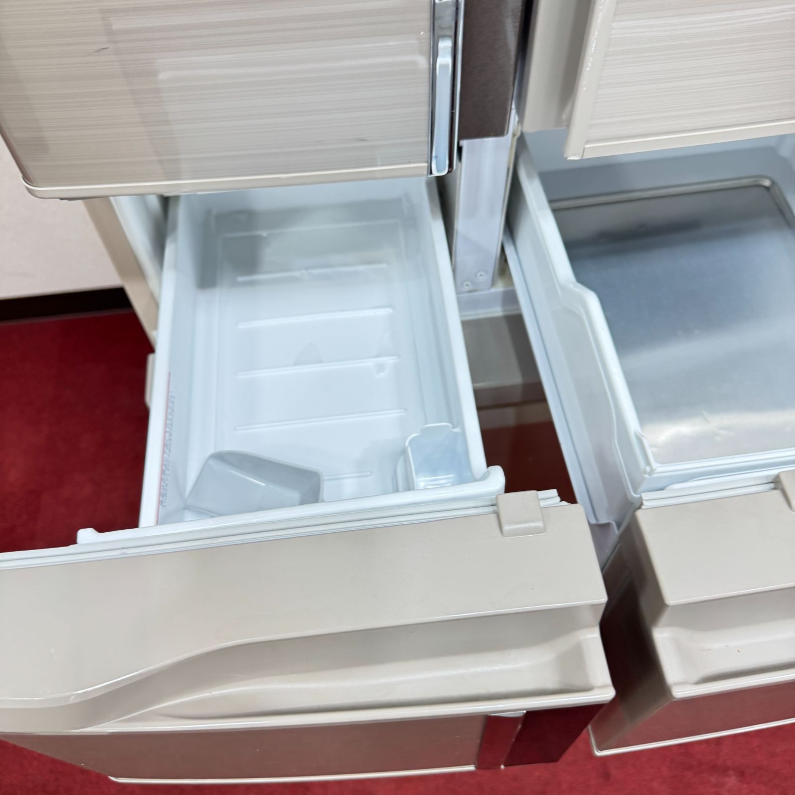 東京23区送料無料　超美品三菱2016年製　6ドア冷蔵庫435L　洗浄/除菌済み 東京23区送料無料 超美品三菱2016年製 6ドア冷蔵庫435L