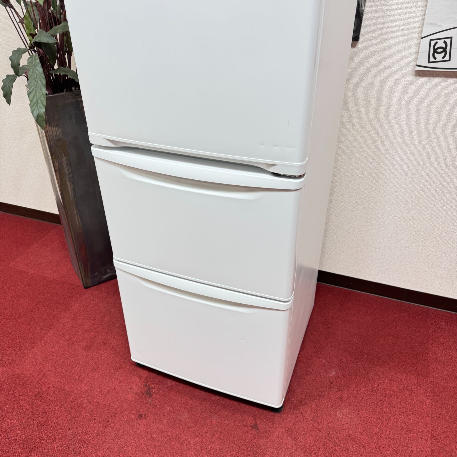 東京23区送料無料 美品パナソニック3ドア冷蔵庫 2023年製335L製氷有り