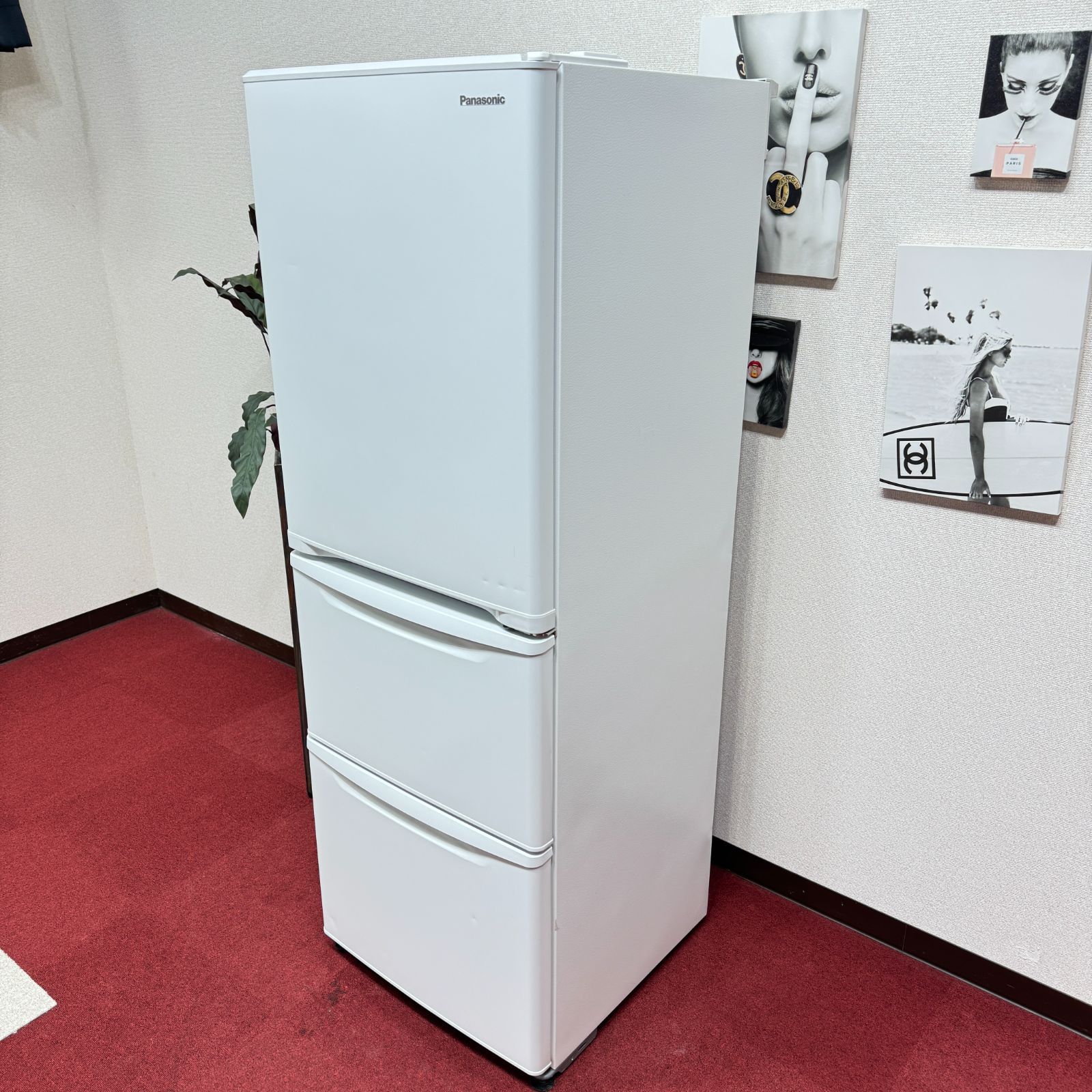 東京23区送料無料　超美品パナソニック2023年製冷蔵庫335L　洗浄/除菌済み 東京23区送料無料 美品パナソニック3ドア冷蔵庫 2023年製335L製氷有り